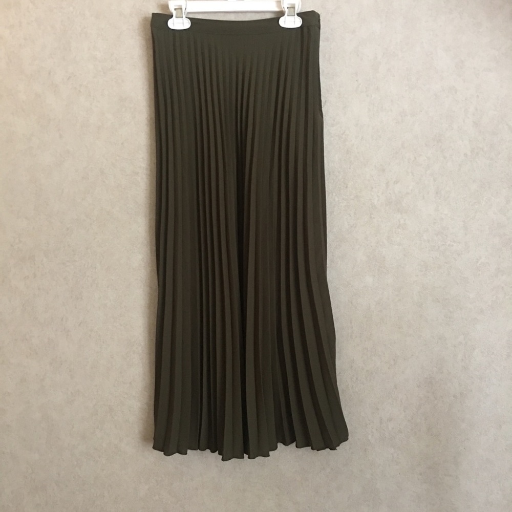 Green Accordion Skirt